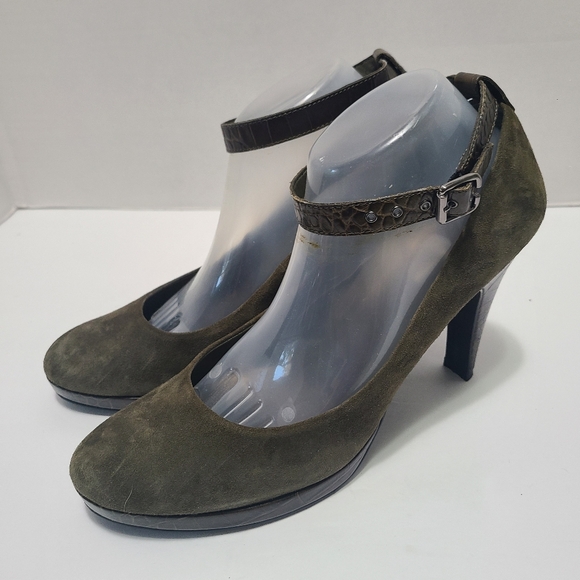 Linea Paolo Suede Pump with Ankle Strap Size‎ 11.5 main image 4